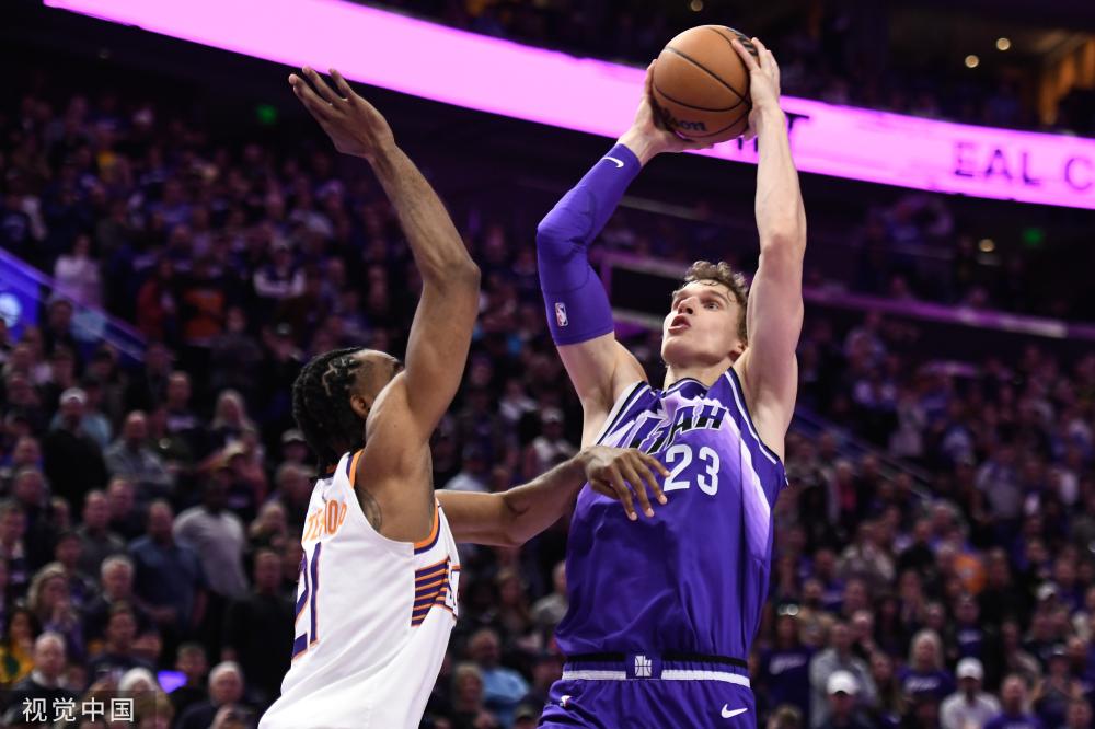 观众们切身 观众们切身