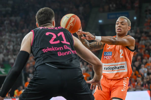 封闭的策略 封闭的策略